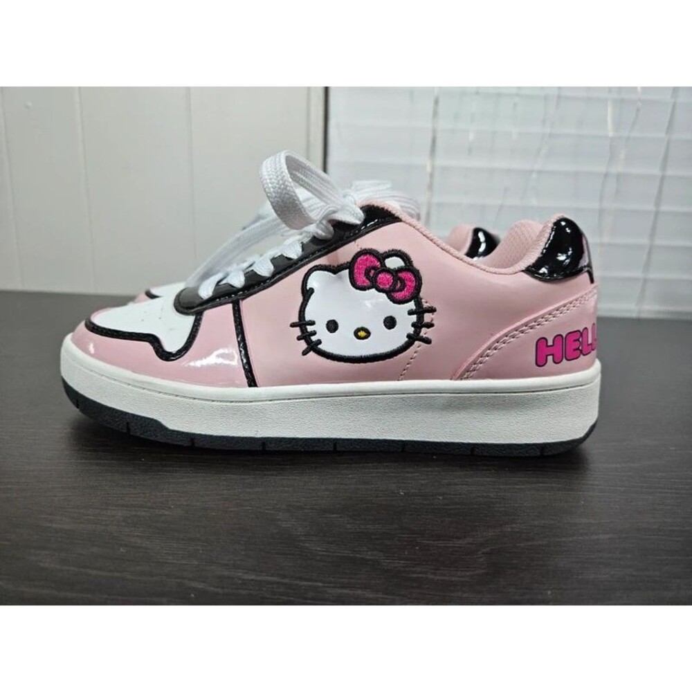 Hello Kitty Pink Sneakers Sanrio Size 6